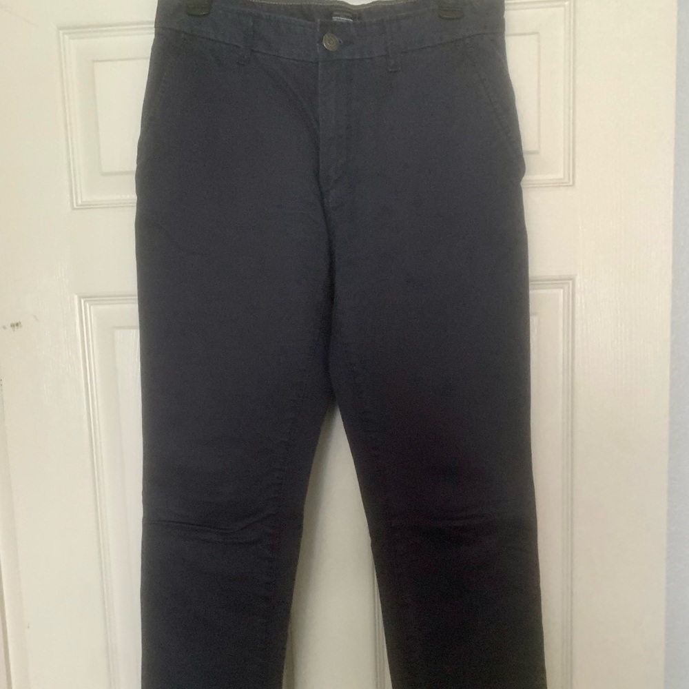 Men’s GAP Tapered Khakis Navy Blue Size 29x30 Great Condition Very Comfortable